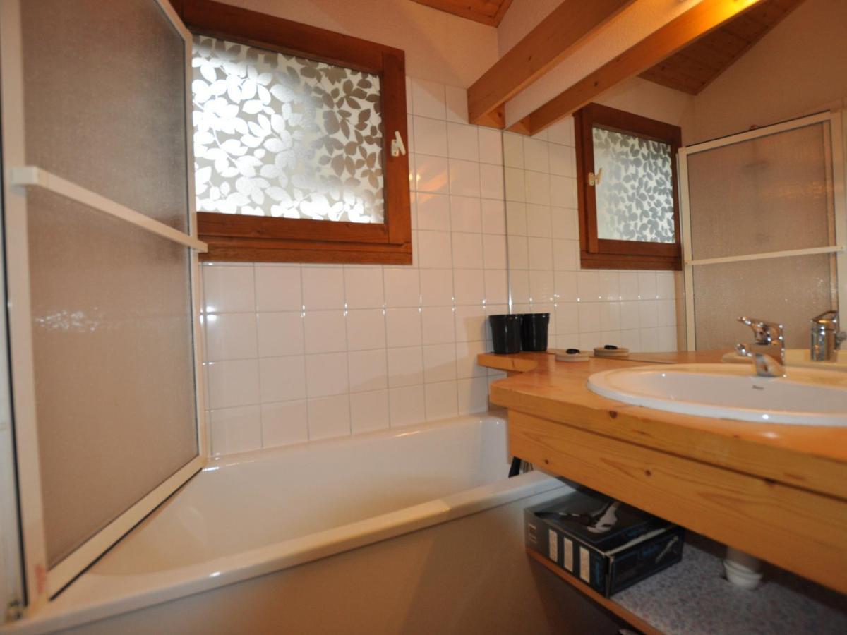 2 Pieces Renove Avec Balcon, Wifi Et Parking, Proche Centre Et Commerces - Fr-1-517-66