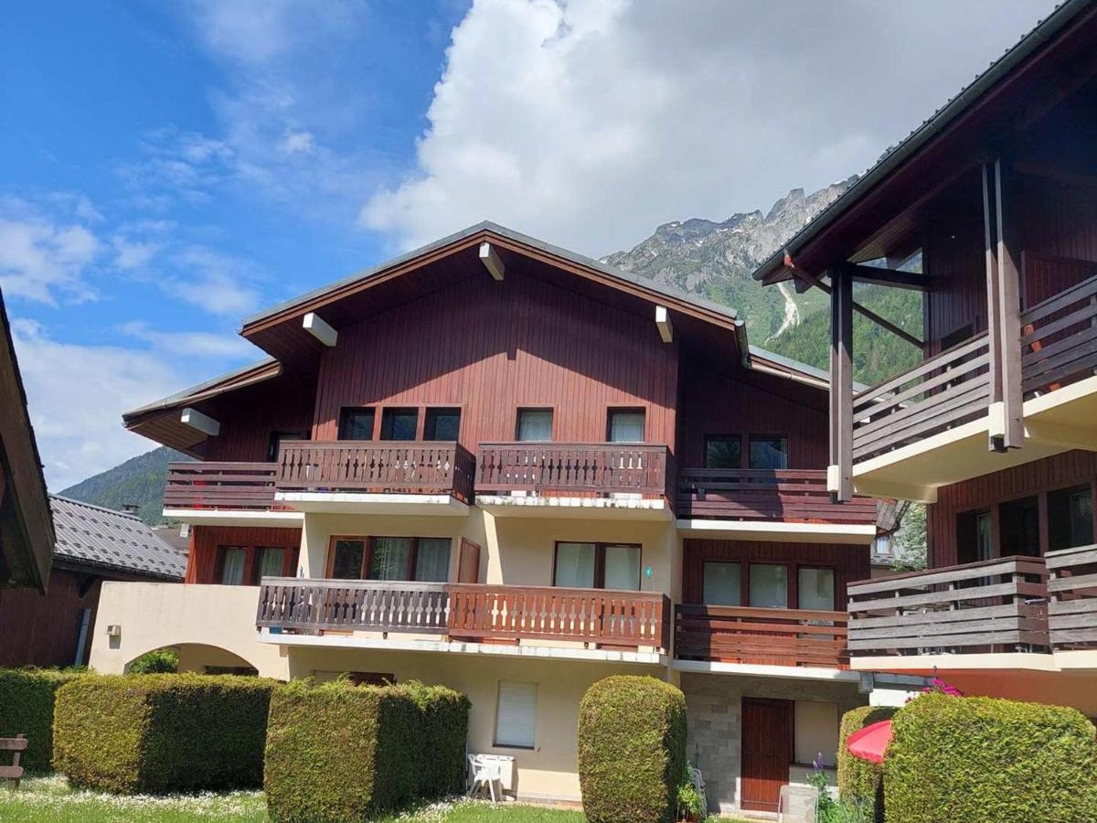 Appartamento 2 Pieces Renove Avec Balcon, Wifi Et Parking, Proche Centre Et Commerces - Fr-1-517-66 *